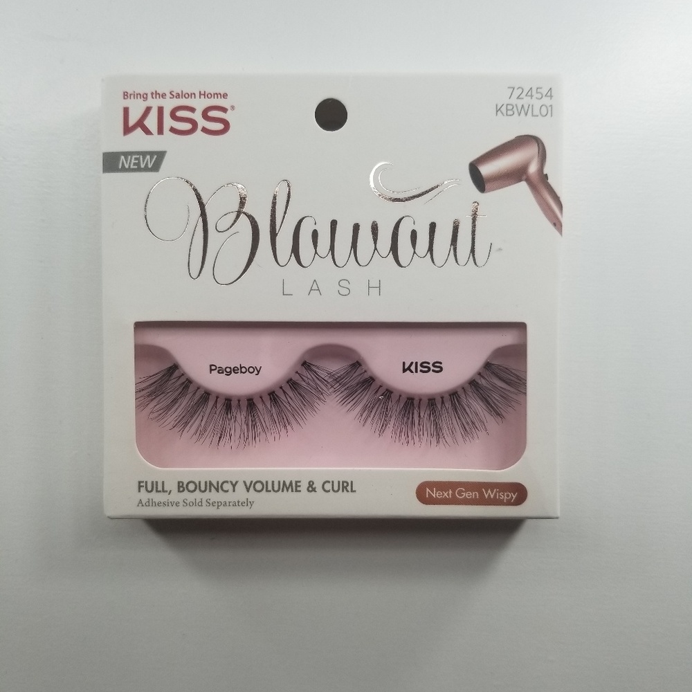 Kiss blowout false lashes